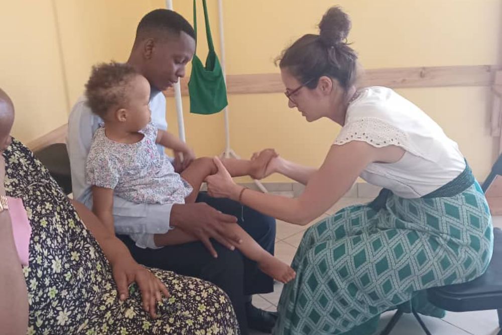 Da Firenze a Ifakara, una neurochirurga nella clinica per l’epilessia