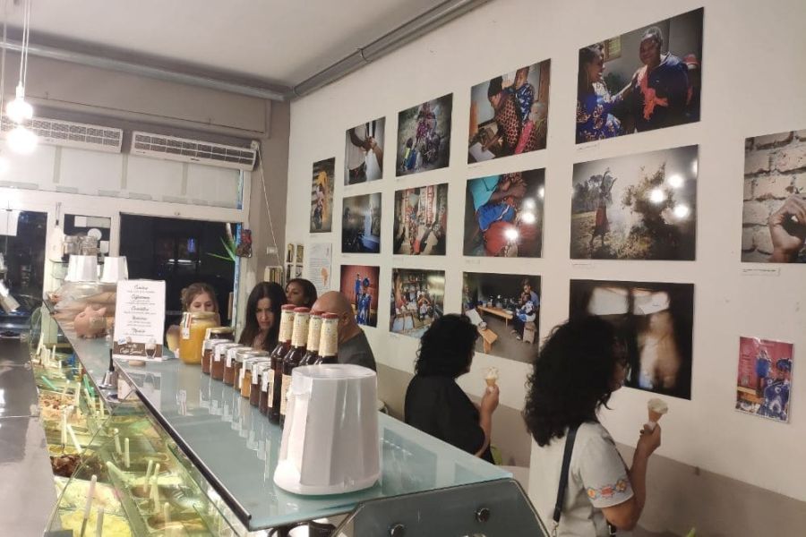 Roma, alla Gelateria Splash in mostra le foto di Marco Palombi